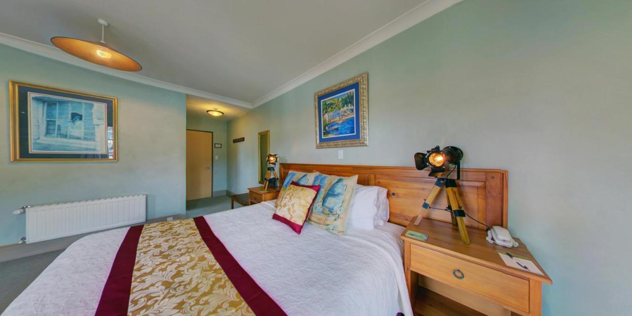 Browns Boutique Hotel Queenstown Room photo
