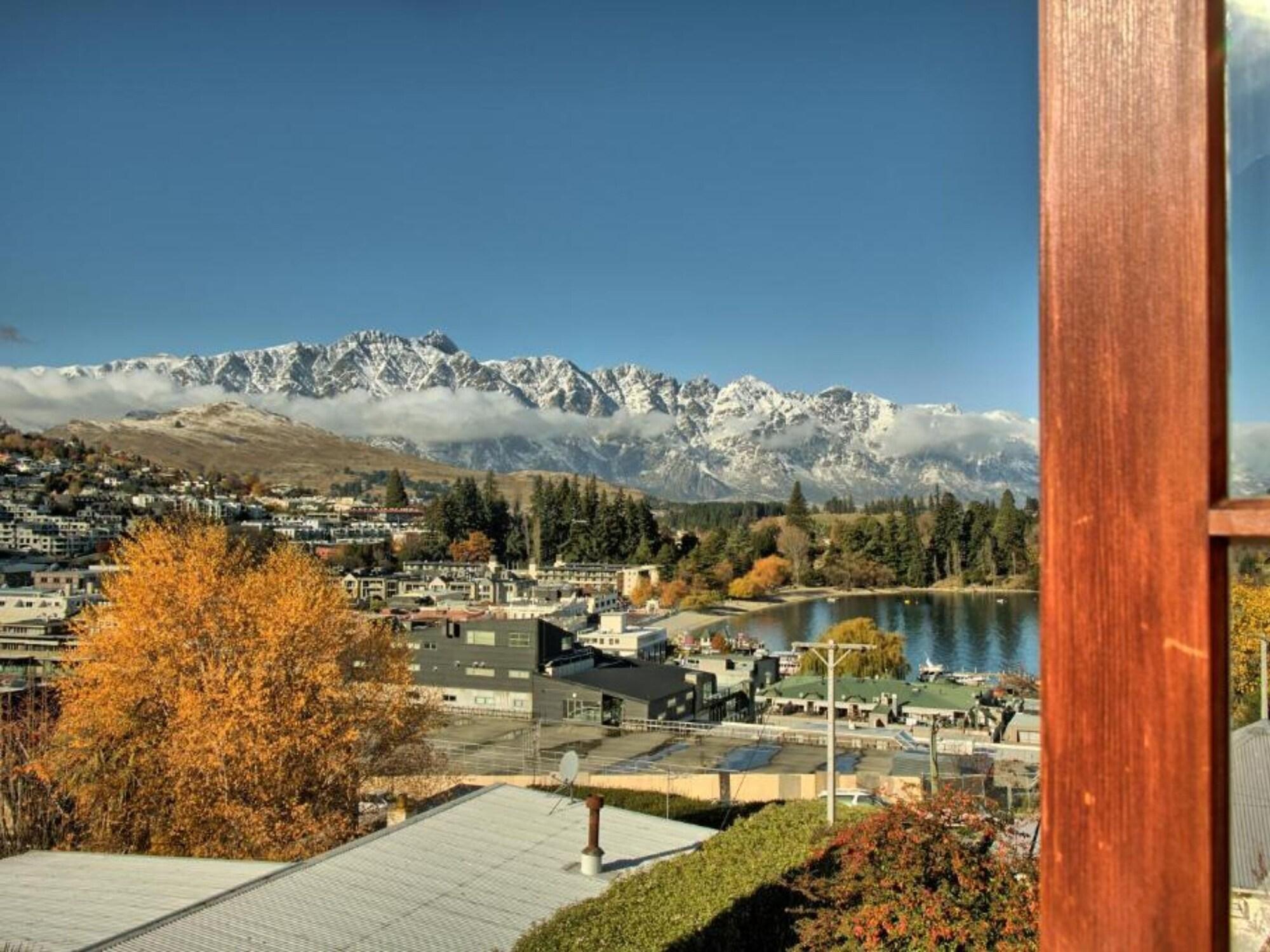 Browns Boutique Hotel Queenstown Exterior photo